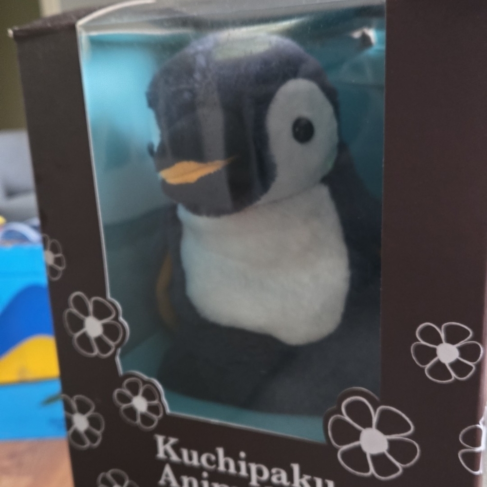 Kuchipaku Penguin Portable Speaker - Black and White